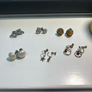 Vintage assorted women’s screw back earrings